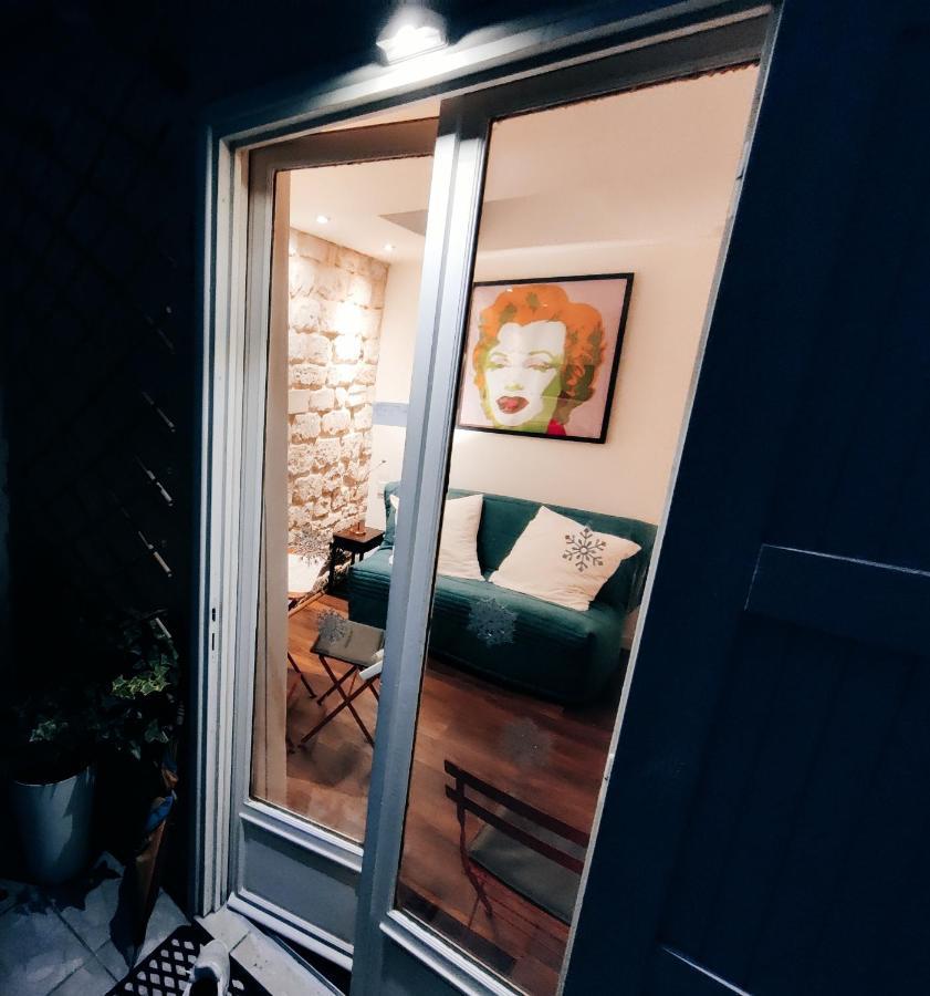 Romantic Tiny House Inside Montmartre Paryż Zewnętrze zdjęcie