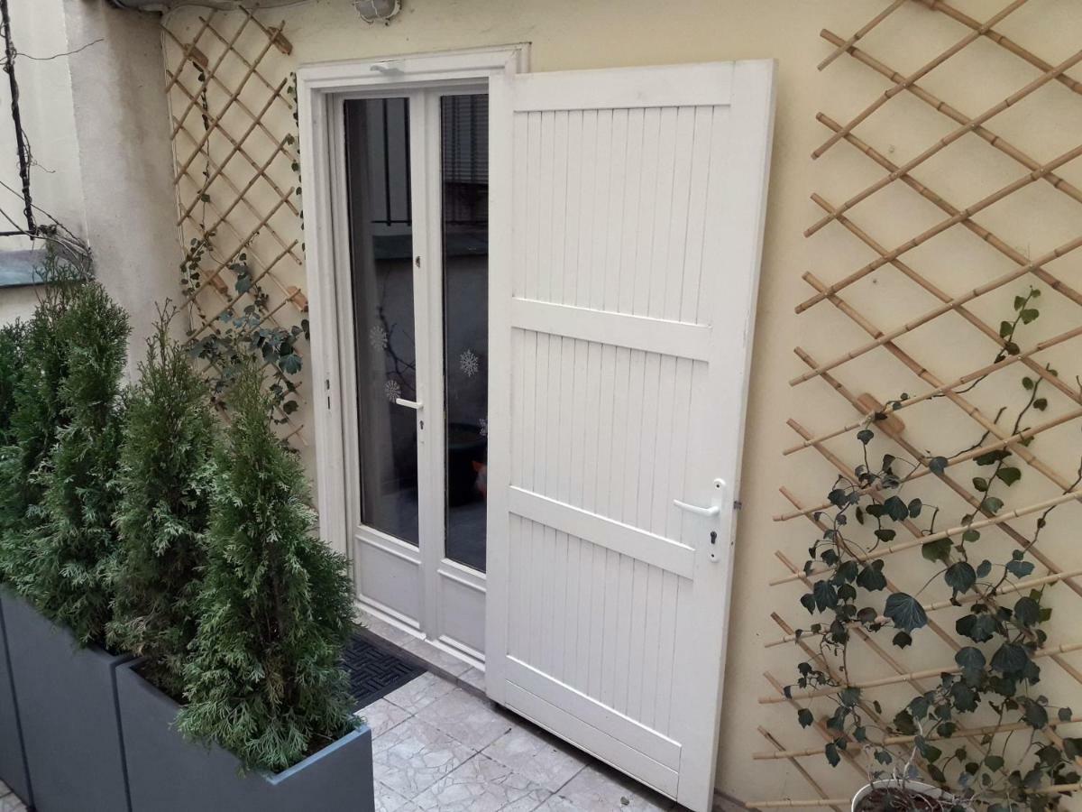 Romantic Tiny House Inside Montmartre Paryż Zewnętrze zdjęcie